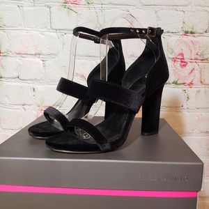 Vince Camuto Velvet heels NIB 8.5